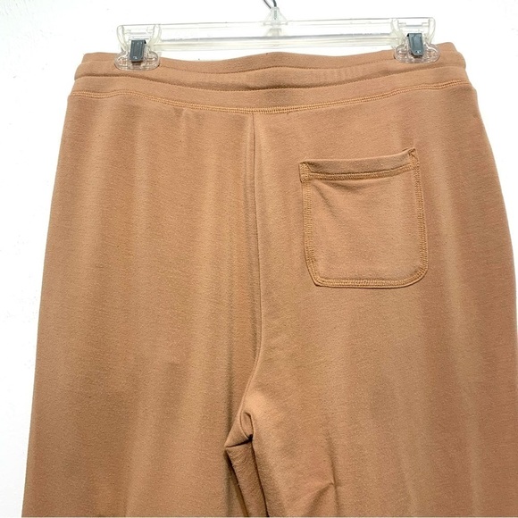 Fabletics Luxe Terry Jogger Driftscape Tan Clay Sweatpants High Rise size Medium - Picture 8 of 9